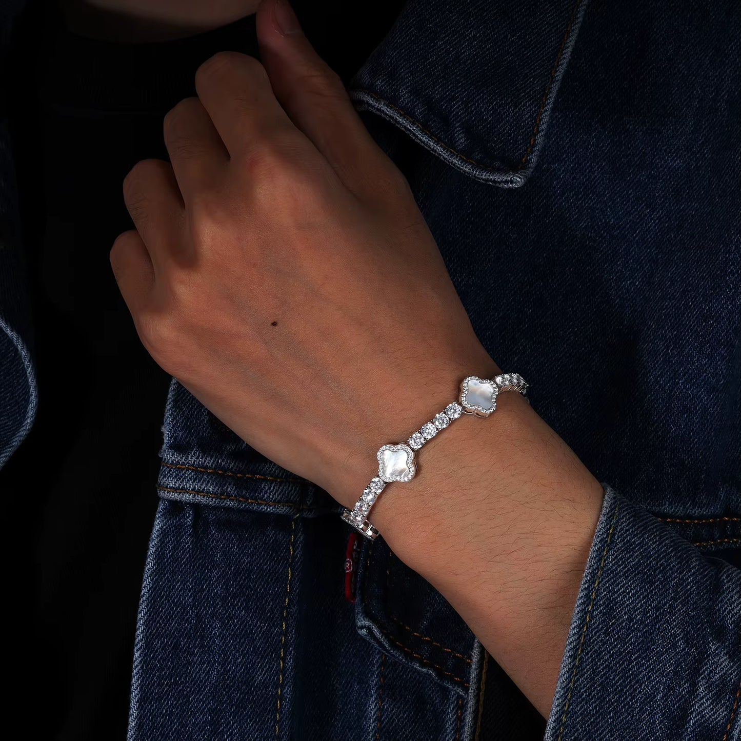 VVS Moissanite & 925 Sterling Silver - Clover Tennis Bracelet
